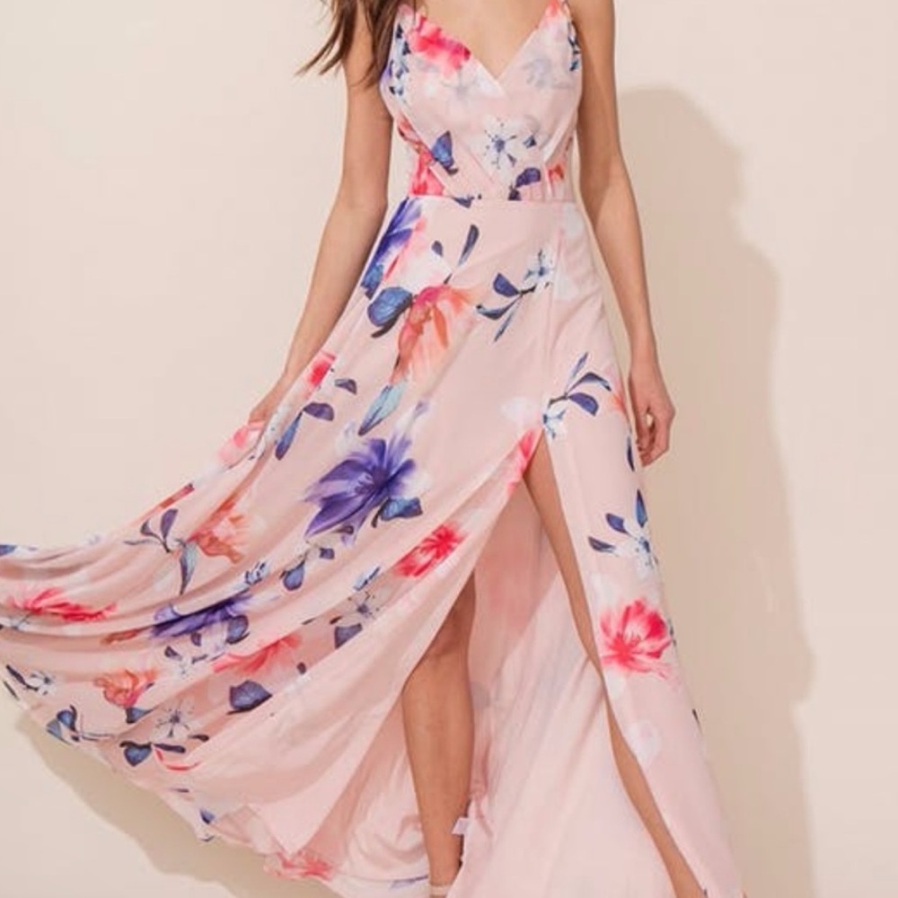 Beautiful NWT floral Yumi Kim maxi dress 💐🌸